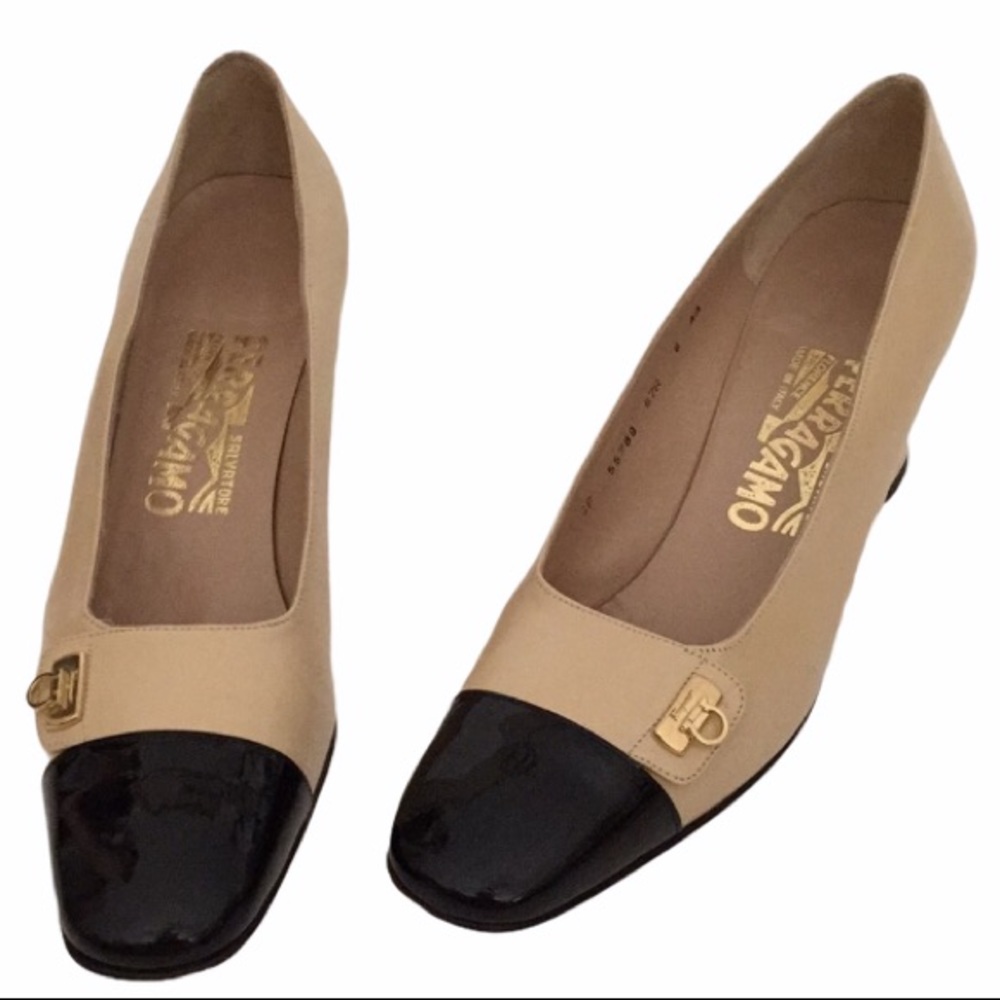 Salvatore Ferragamo Black Patent Cap-Toe Tan Leather Pumps - Gold Gancini - Picture 2 of 14